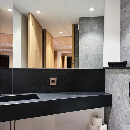 Ecrin Blanc - De Gamme - Balcon Avec Vue - Centre De شقة